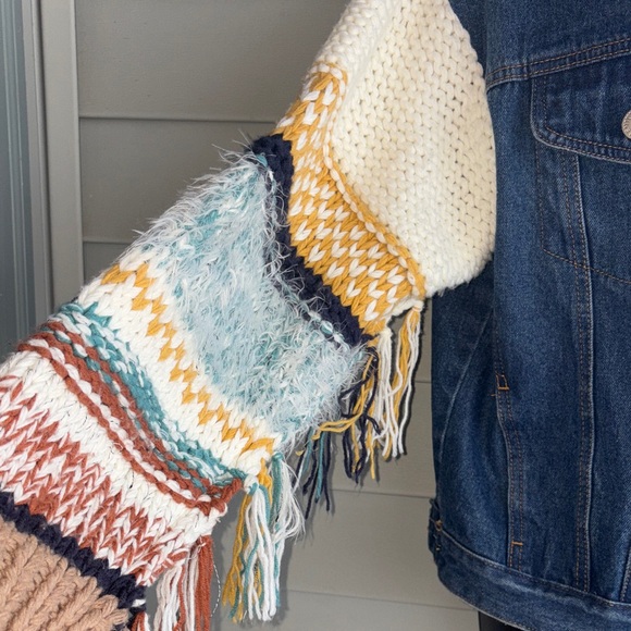 POL Denim Crochet Jacket with Fringe. Size Medium. Great condition. - Picture 10 of 16
